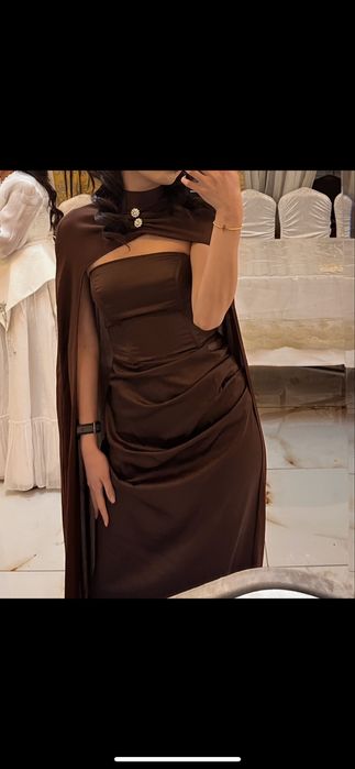 Длинное вечернее платье