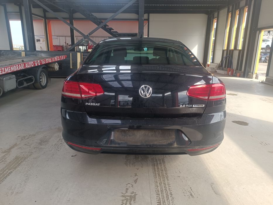 Dezmembram Volkswagen Passat B8, motor 2.0 tdi CRLB