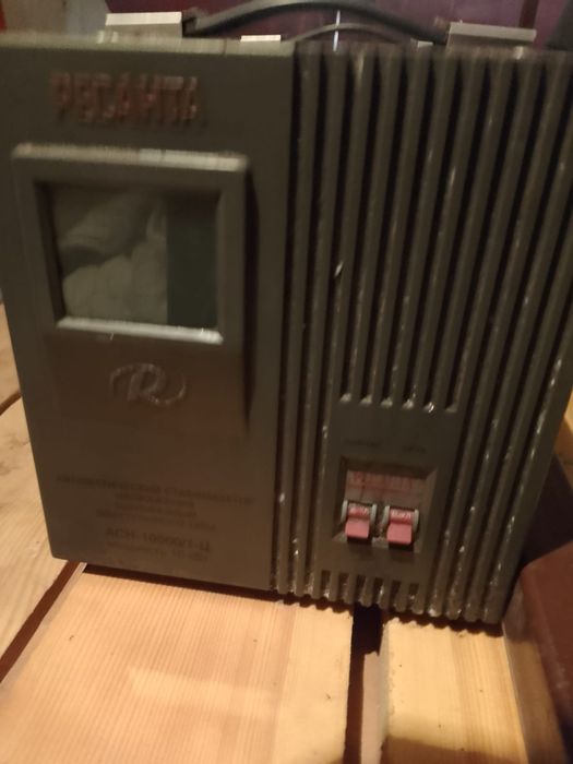 Стабилизатор напряжены