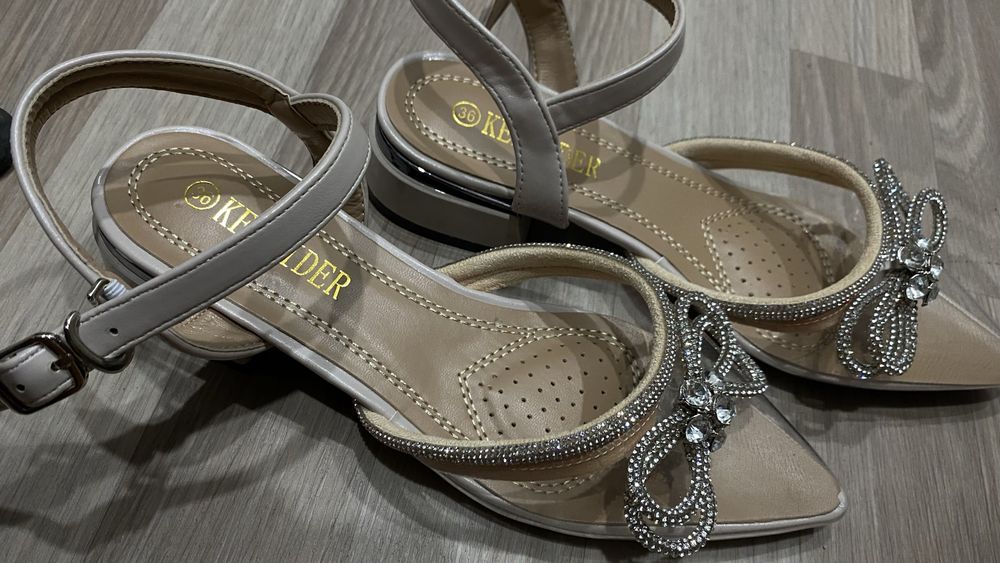 Продам новые туфли