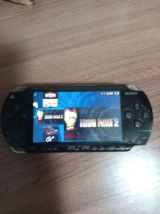Продам Psp 71игра