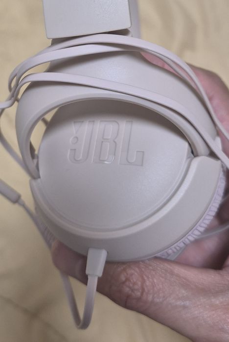 JBL слушалки с кабел