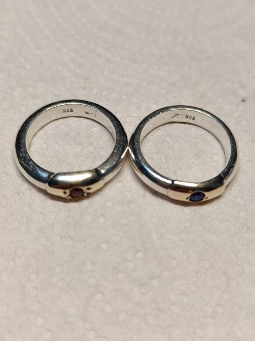 Vând 3 inele din argint și aur 14k.