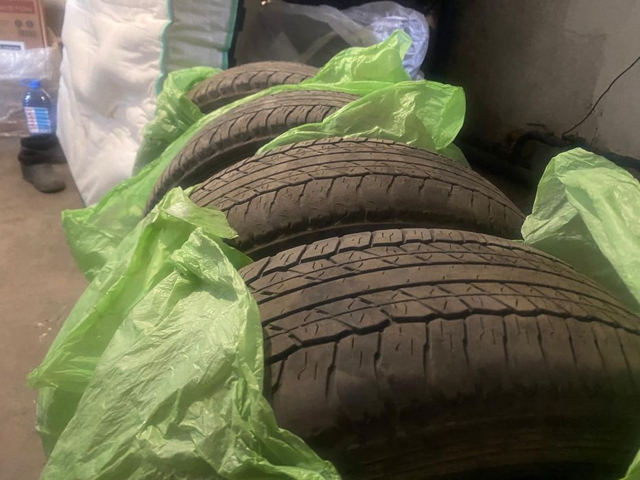 Продам 4 летних баллона  на 17