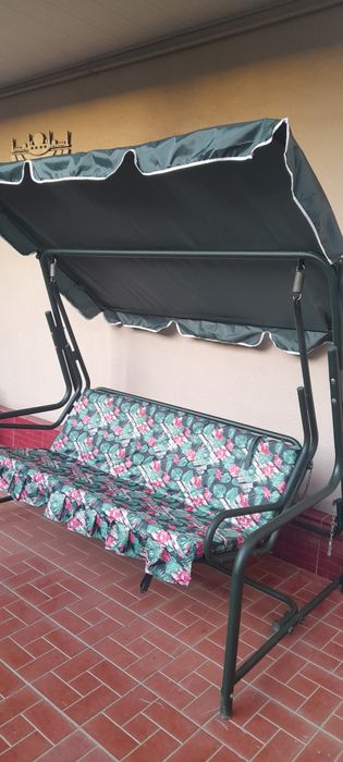 продаётся садовая качелья Турция