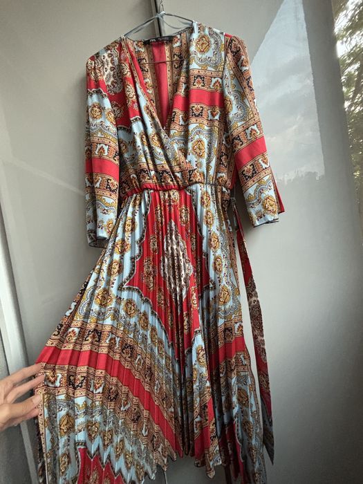 Rochie Zara.