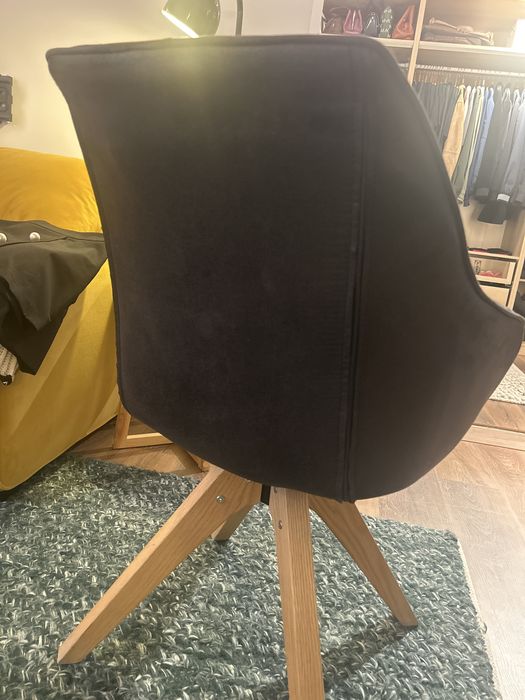 Vand scaun Momax,in stare buna