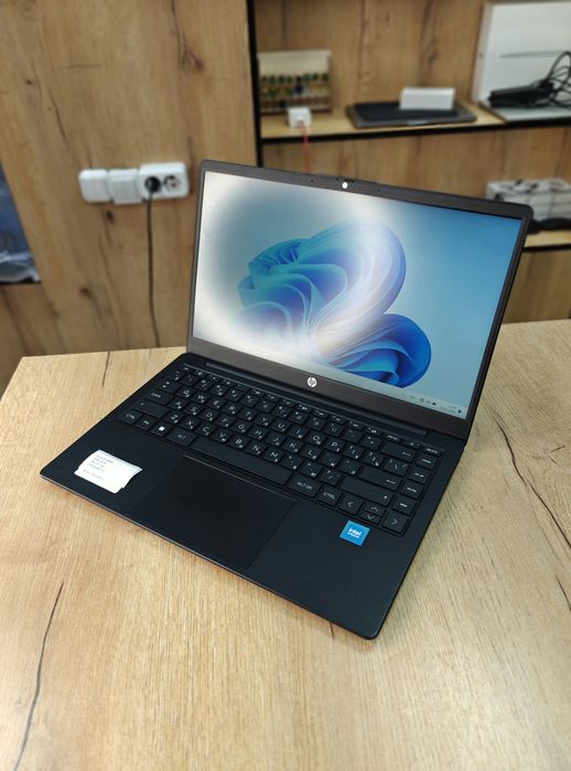 Ноутбук HP Laptop 14 | Intel i3 8ядер | ОЗУ 8 | SSD 512