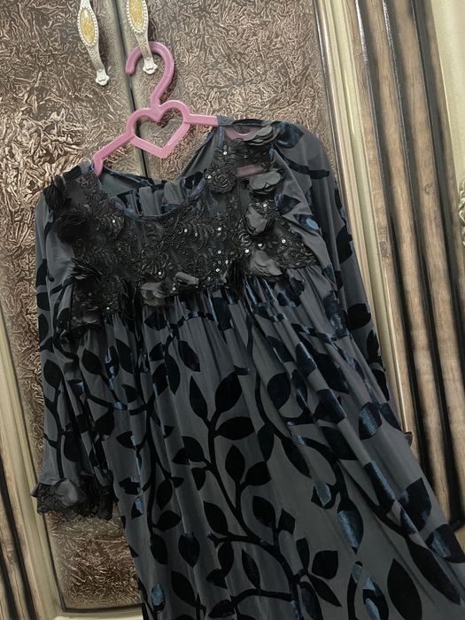 Sotiladi hammasi 100 ming so’mdan