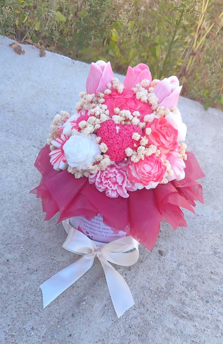 Букети от соев восък