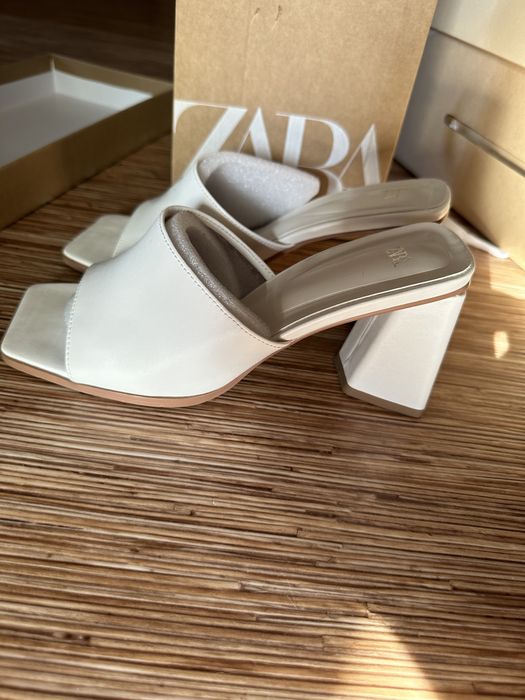 МЮЛИ на каблук Zara