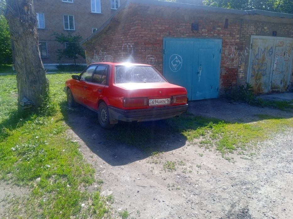 Продам мазду старушку 323 бф