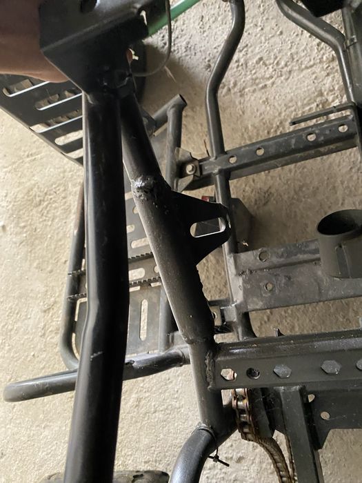 Vând cardu de atv de 125cc+ carene