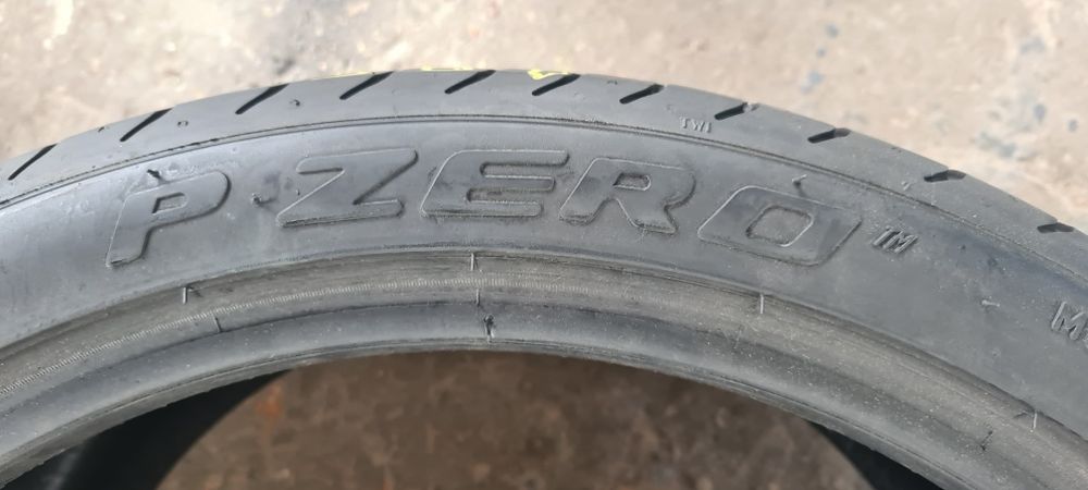 4 anvelope vara Pirelli,fata 255/35/19,spate 285/30/19
