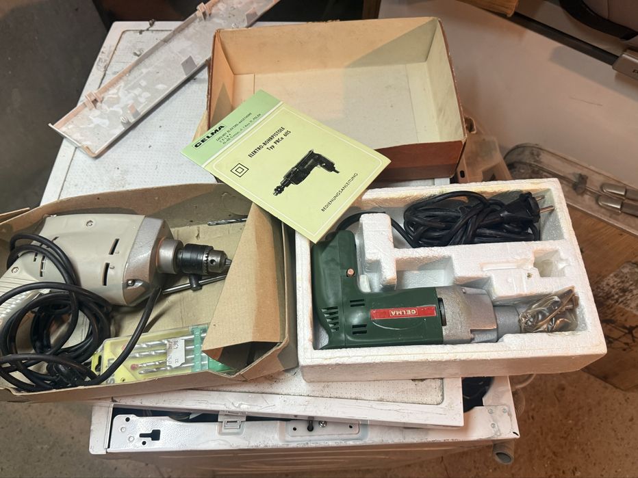 COLECȚIE RARĂ: Două Mașini de Găurit Vintage NOI -10% Lichidare