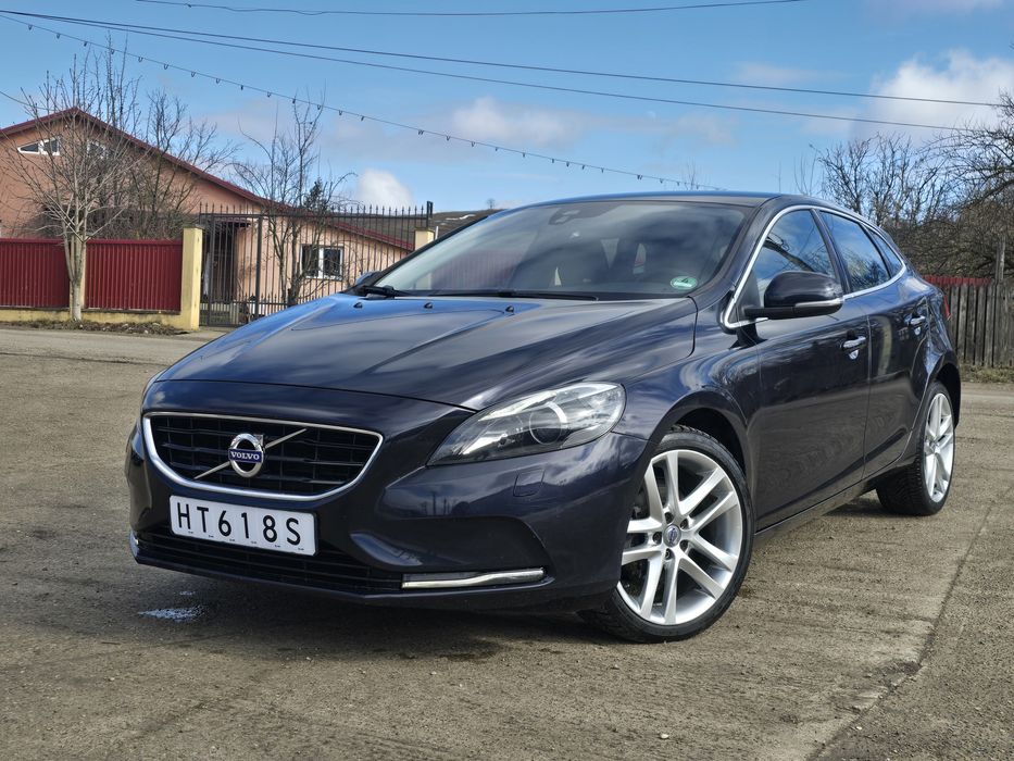 Volvo v40   Euro 6.  *2016* xenon*Led*2.0diesel*