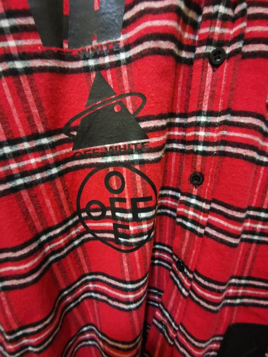 Off White -уникална size XL