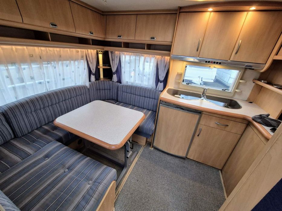 Каравана Hobby De Luxe Easy 460