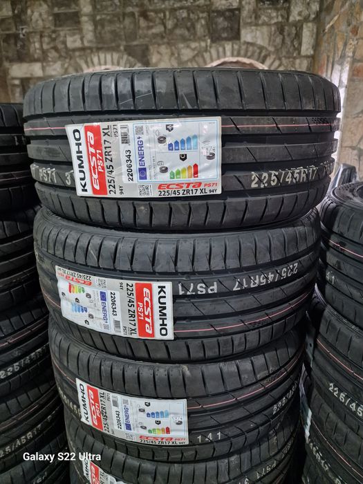 225 40 18 KUMHO ECSTA Нови летни гумш Замъка Ямбол