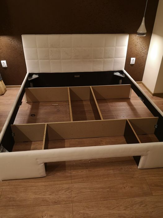 Vand pat matrimonial