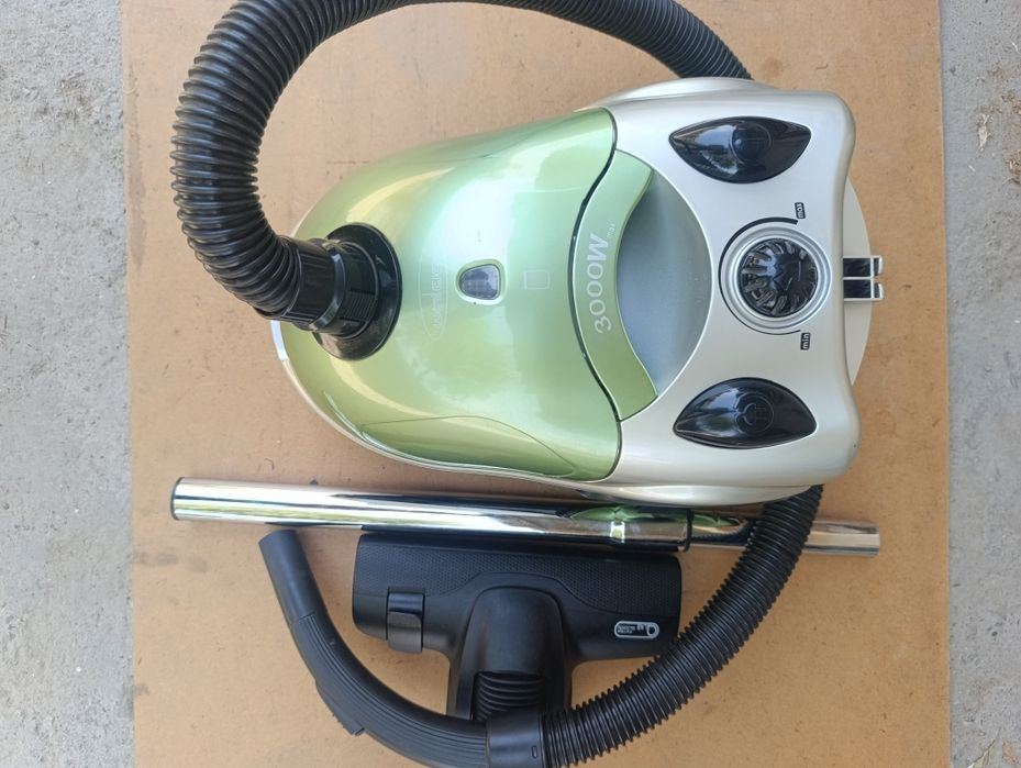 Продается палас диаметр 2.50.мв отличном состоянии