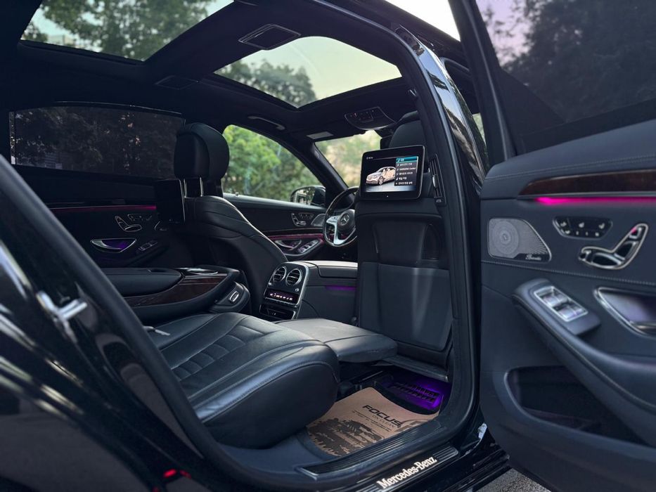 Услуги аренды автомобилей VIP-класса с водителем