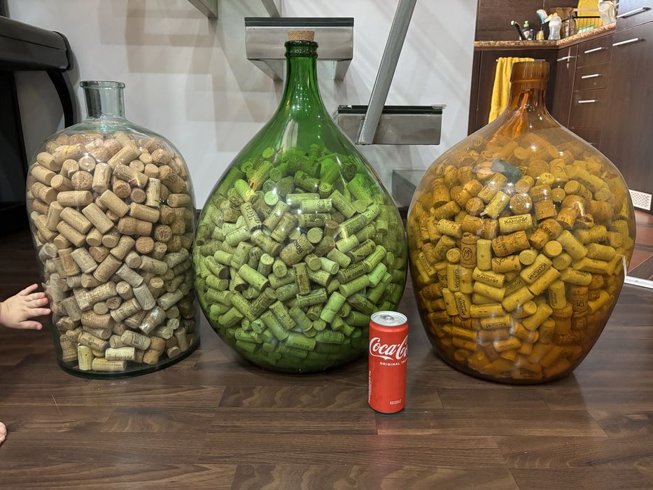 Ретро бутулки 25лт коркови тапи.