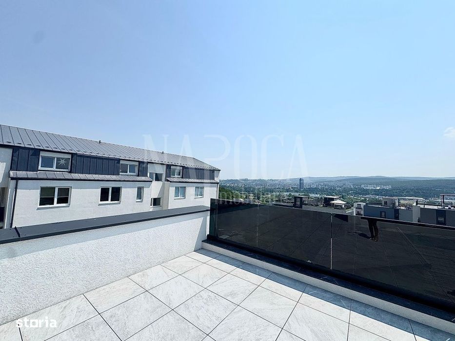 Casa 5 camere de vanzare in Floresti