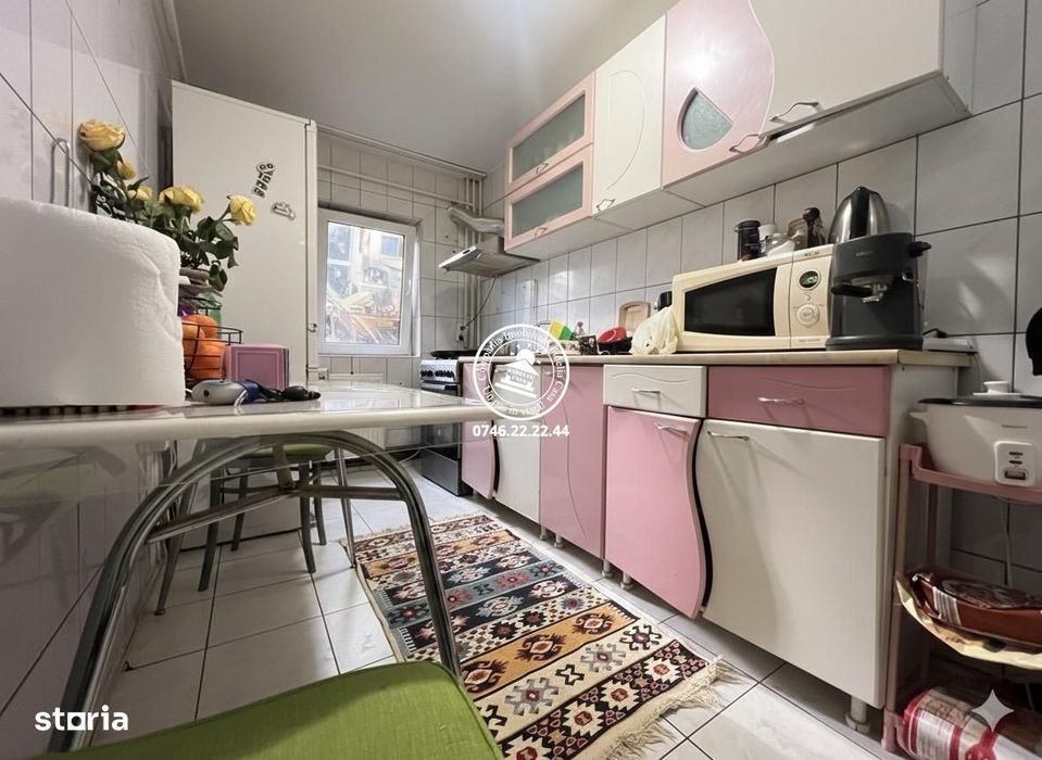 Apartament 2 camere de vanzare – zona linistita, etaj intermediar, com