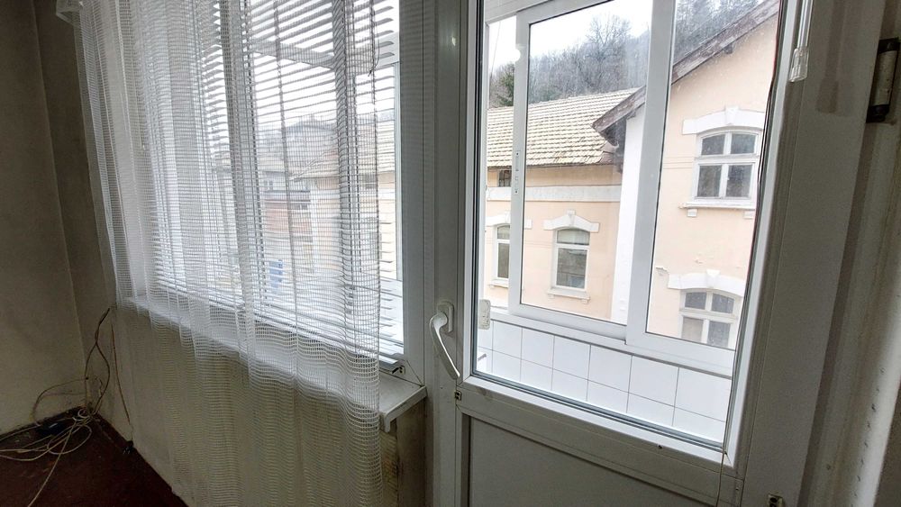 Продава се Тристаен апартамент в Габрово, Център - 68 кв.м за 675 €/кв.м - Снимка #6