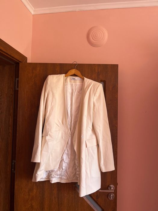 Продавам елегантно сако от Zara