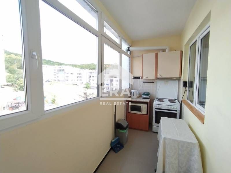 Дава се под наем Тристаен апартамент в Варна, Владислав Варненчик - 80 кв.м за 384 € - Снимка #6