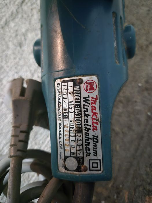 Masina de gaurit, infiletat la unghi de 90 Makita