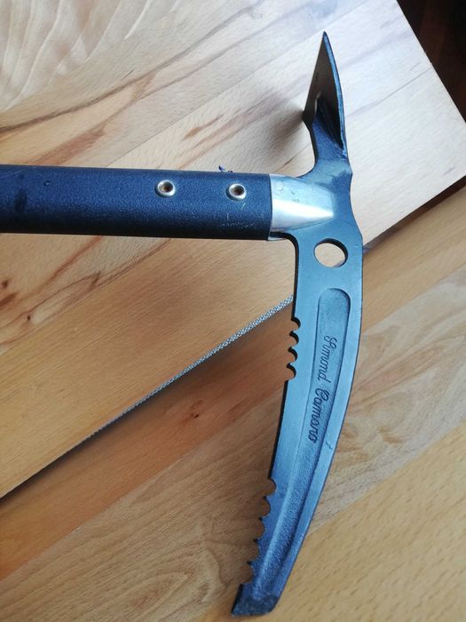 прав пикел за туризъм Simond Camaro ice axe