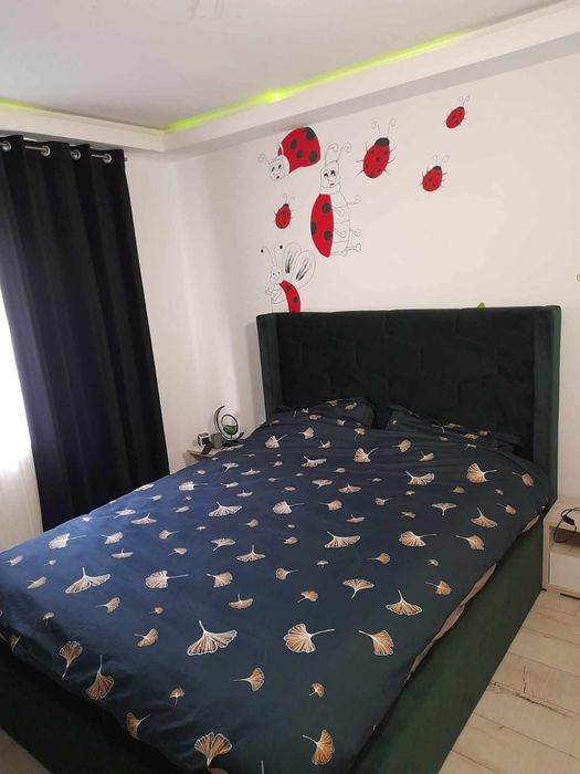 Închiriez apartament cu 3 camere in Dorobanți 1