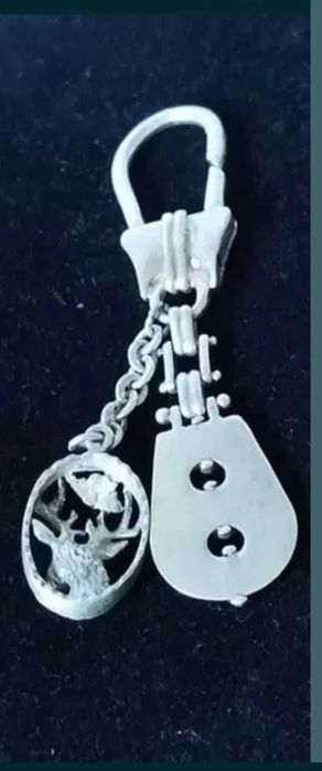 Breloc Vanatoresc, 925, argint masiv.