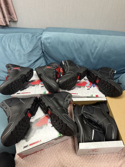 Работни обувки с бомбе (FTG)