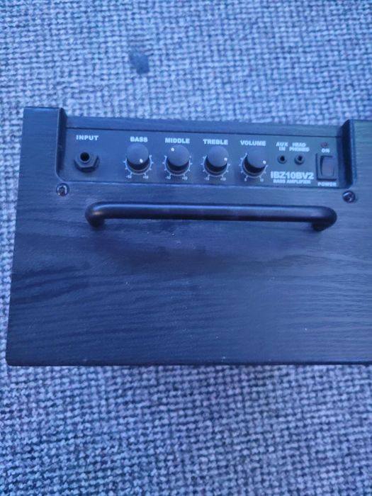Amplifier for the guitar