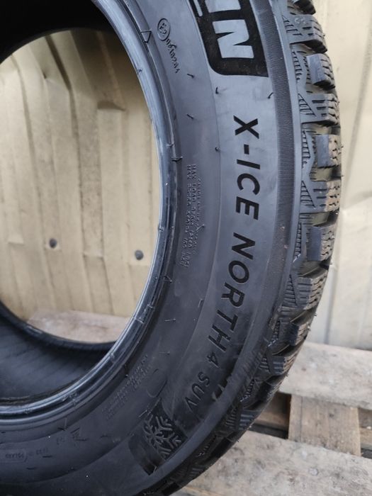 Michelin SUV 18 размер 235 60