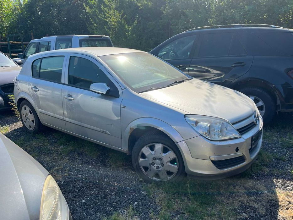 Dezmembrez Opel Astra H hatchback gri argintiu Z157 1,7 CDTI 2005