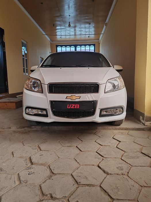 Автомобиль нехиа3