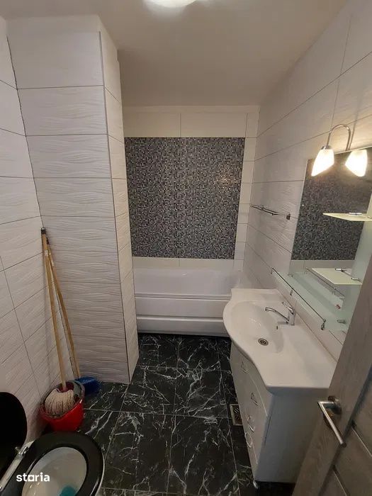 Apartament de Inchiriat - SU 60MP - Balcon I Parcare Inclusa - Eroilor