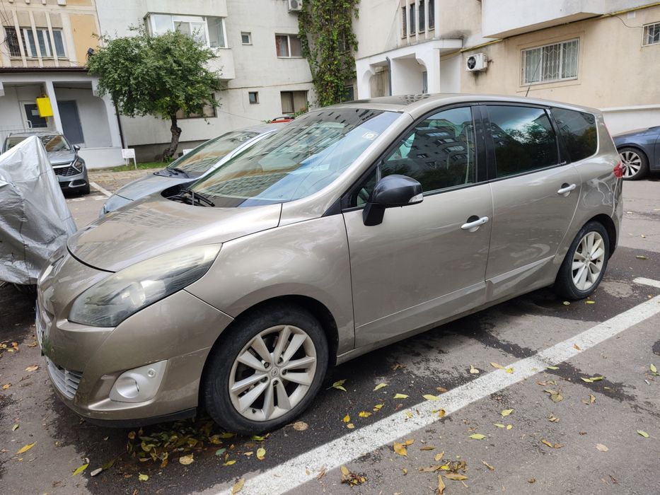 Renault Grand Scenic Bose edition 7 locuri Automat