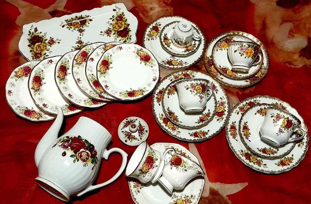 Баварски процелан - СЕЛСКИ РОЗИ