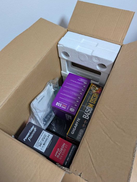 PC Gaming RX 6500 XT 4GB / Ryzen 3 4100 / 16GB / 1TB