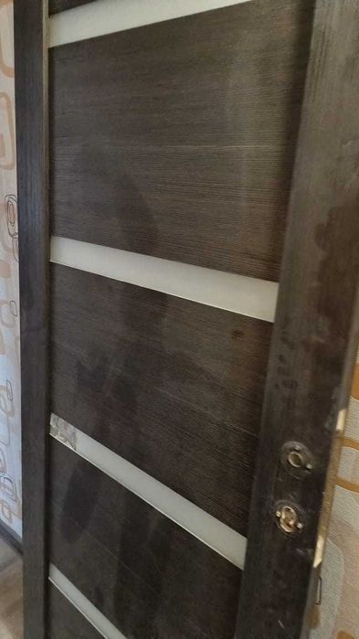 Продаю межкомнатные двери  б/у