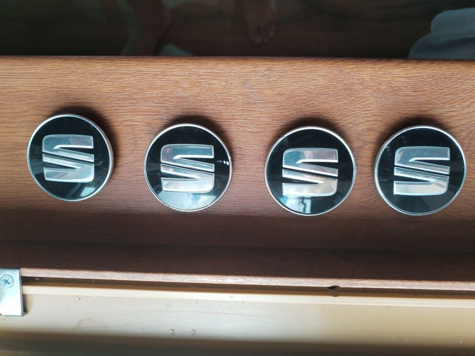 Комплект капачки за джанти за Сеат!