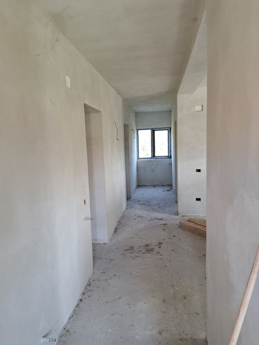 Casa la rosu, Sirineasa Jud.Vălcea ,0772203164