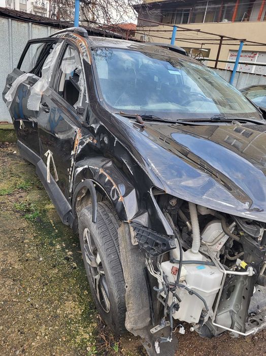 Тойота Рав 4 2017г бензин 2,0 на части