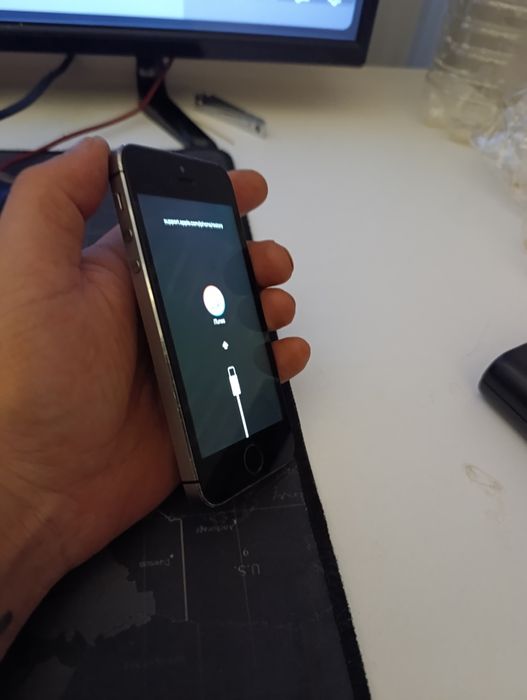 Iphone 5s в хорошем состоянии